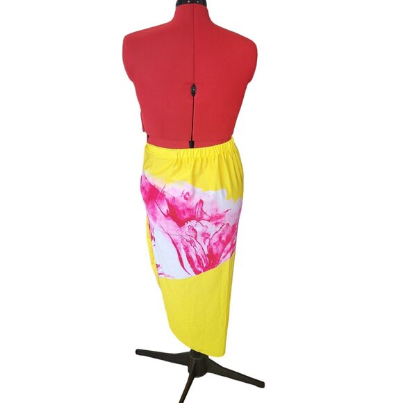 Yellow and pink floral bathing suit and matching skirt set, size XL - Picture 5 of 8